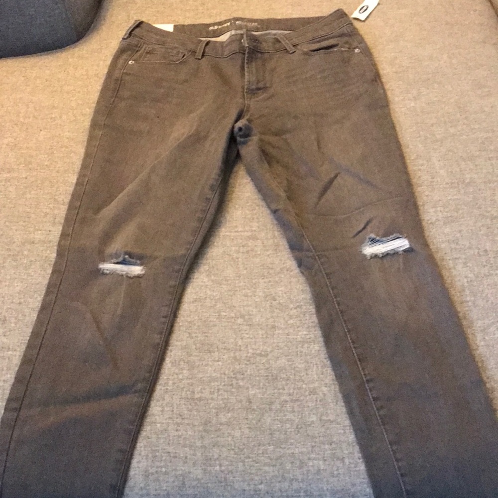Gray skinny jeans 👖